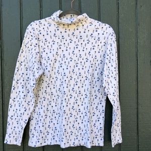 Blue flower turtle neck